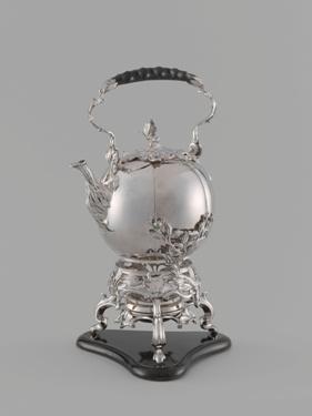 BK-15640 - Silver kettle, melon-shaped, with brazier (photo: RMA)